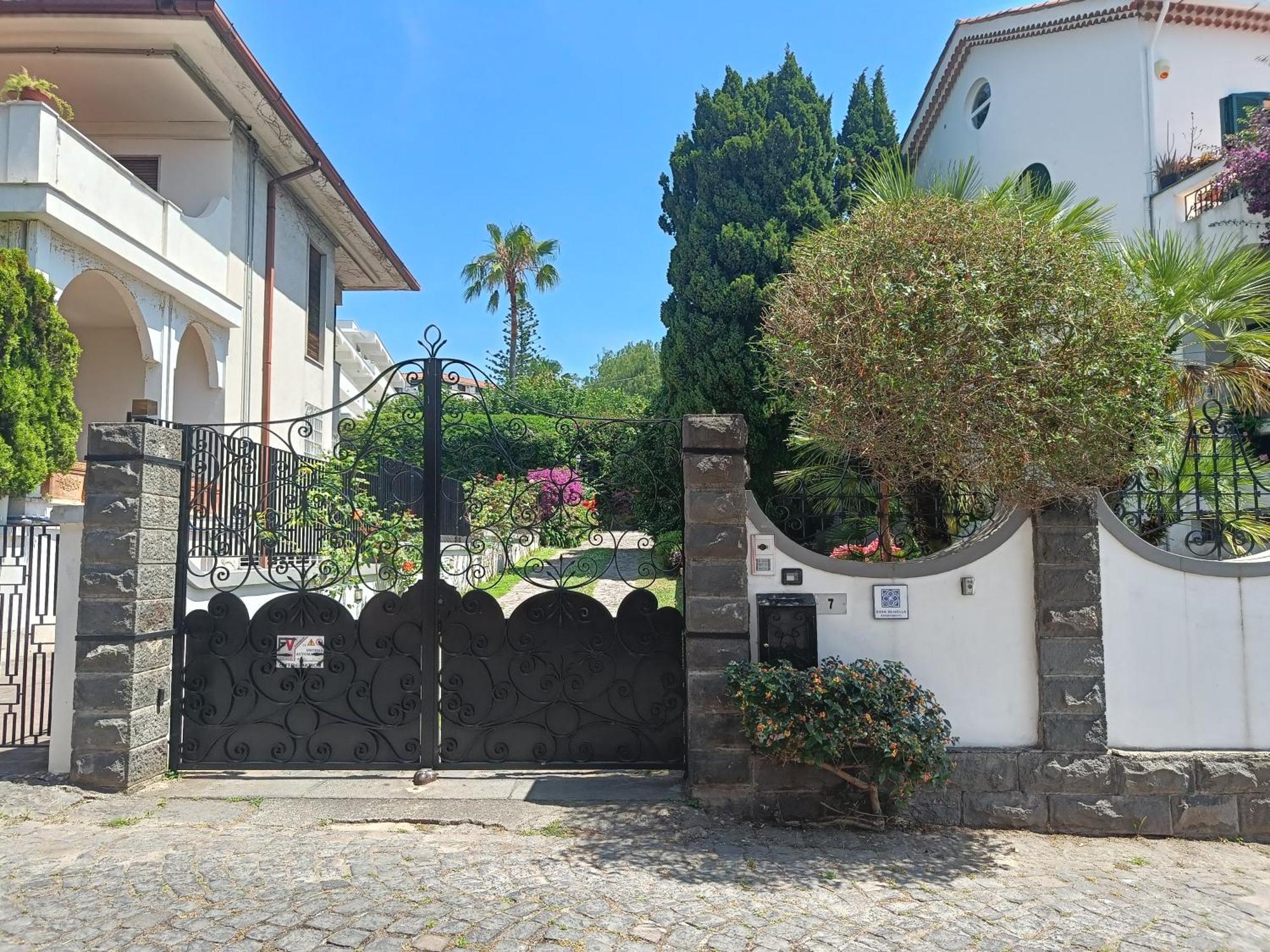 Casa Olivella Appartement Torre del Greco Buitenkant foto